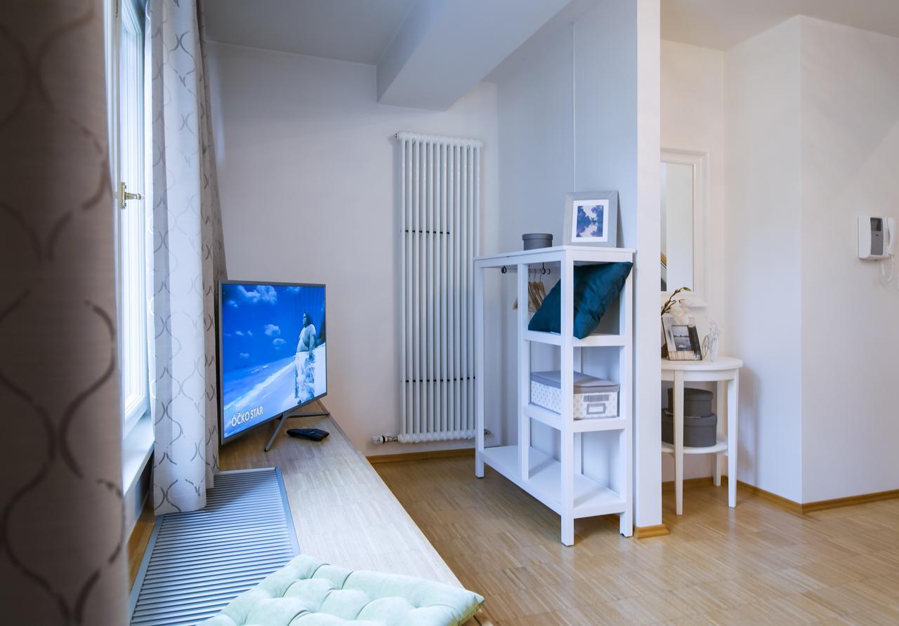 Modern Apartment Charvatova Prag Exterior foto