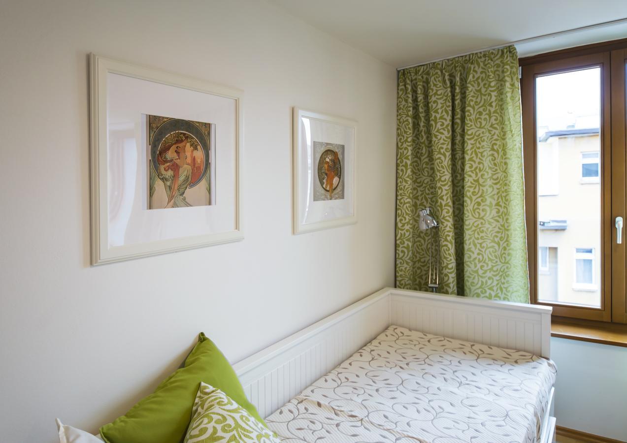 Modern Apartment Charvatova Prag Exterior foto