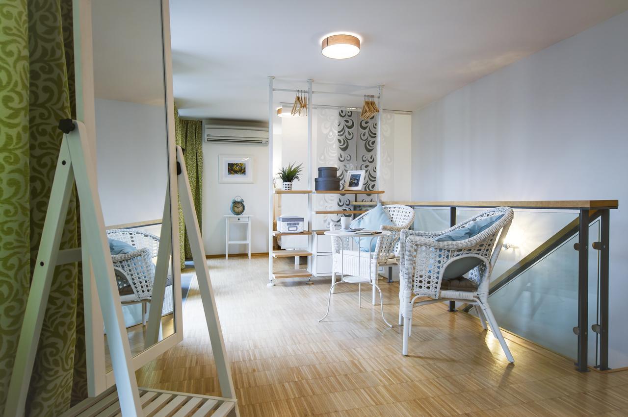 Modern Apartment Charvatova Prag Exterior foto