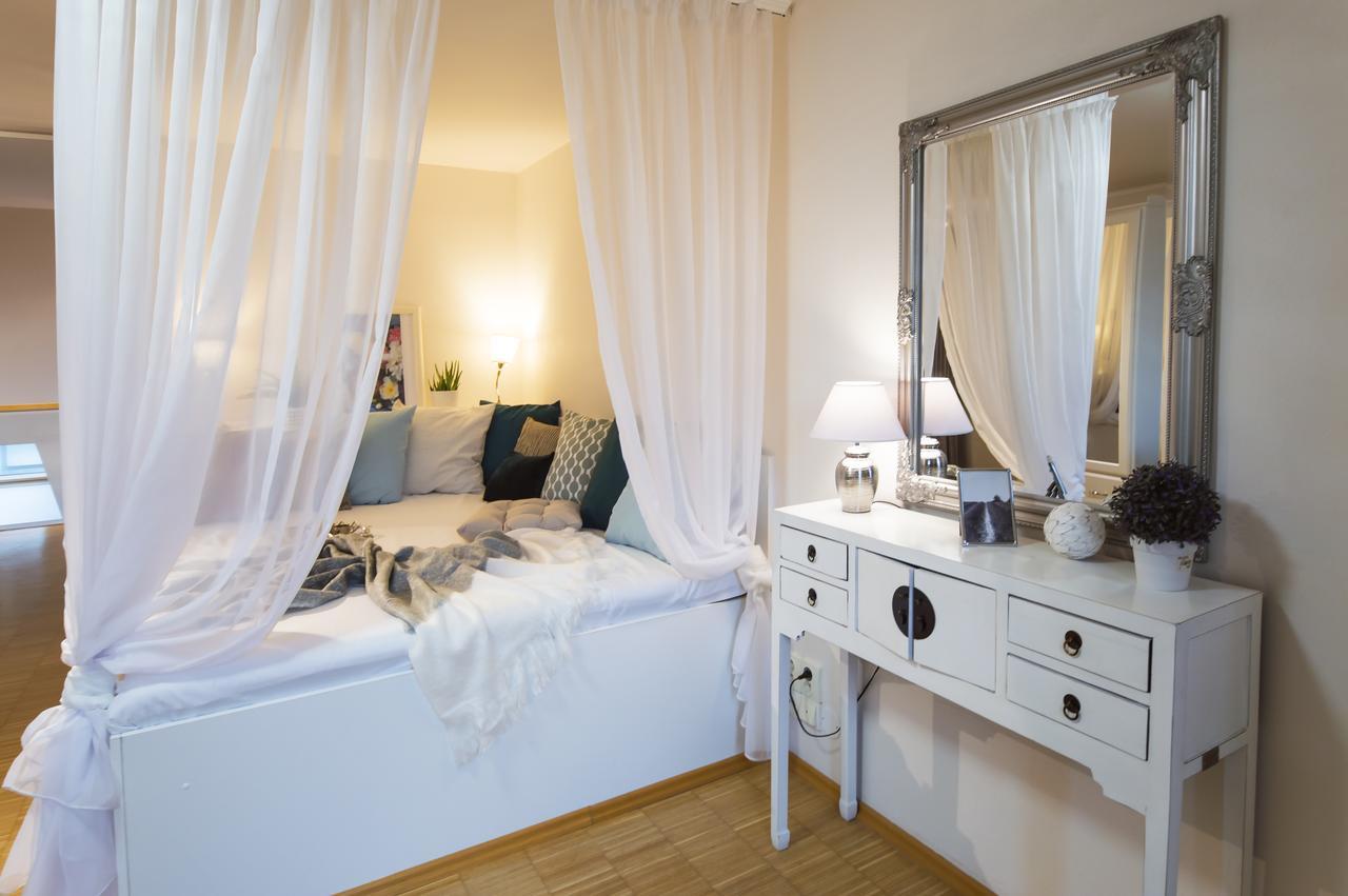 Modern Apartment Charvatova Prag Exterior foto
