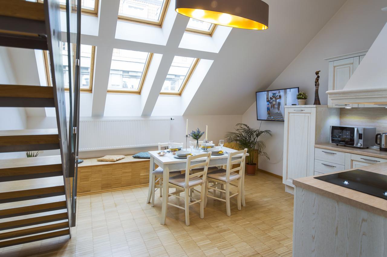 Modern Apartment Charvatova Prag Exterior foto